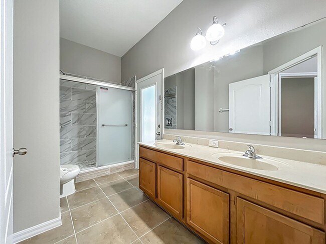 Building Photo - Clermont Pool Home