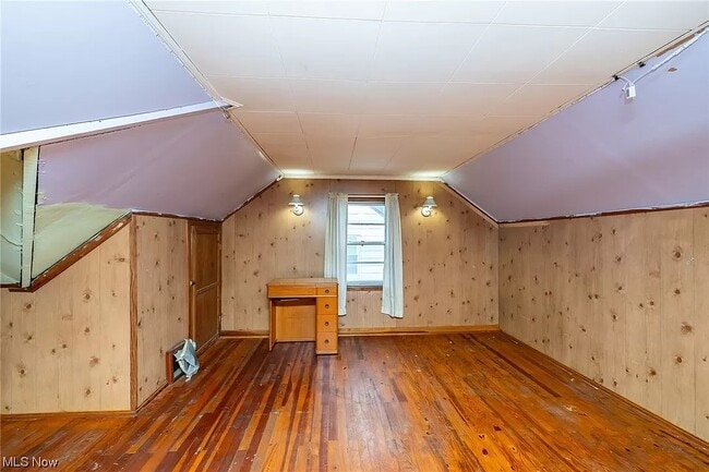 Building Photo - 15500 Benhoff Dr
