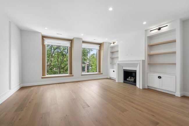 Building Photo - 3739 N Clifton Ave