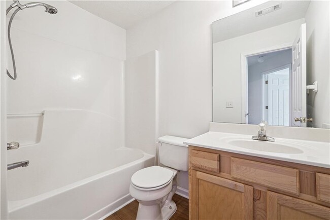 Building Photo - 3812 Dandridge Dr