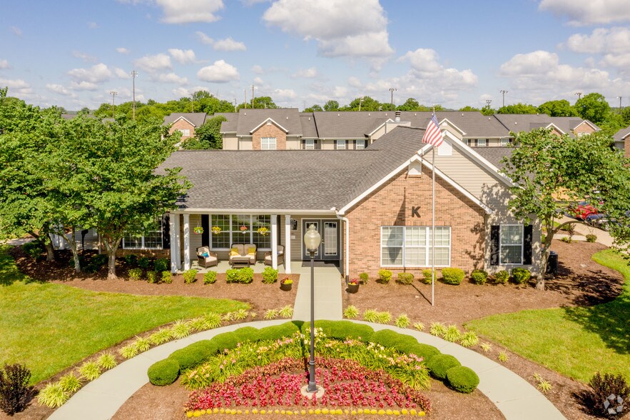 Summer Creek Apartment Homes 2001 Madison Square Blvd La Vergne TN 37086 Apartment Finder