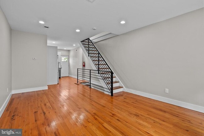 Building Photo - 2142 N Percy St