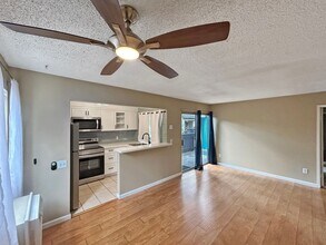 Building Photo - Beautiful 1BD/1BA W/ Reserved Parking in M...