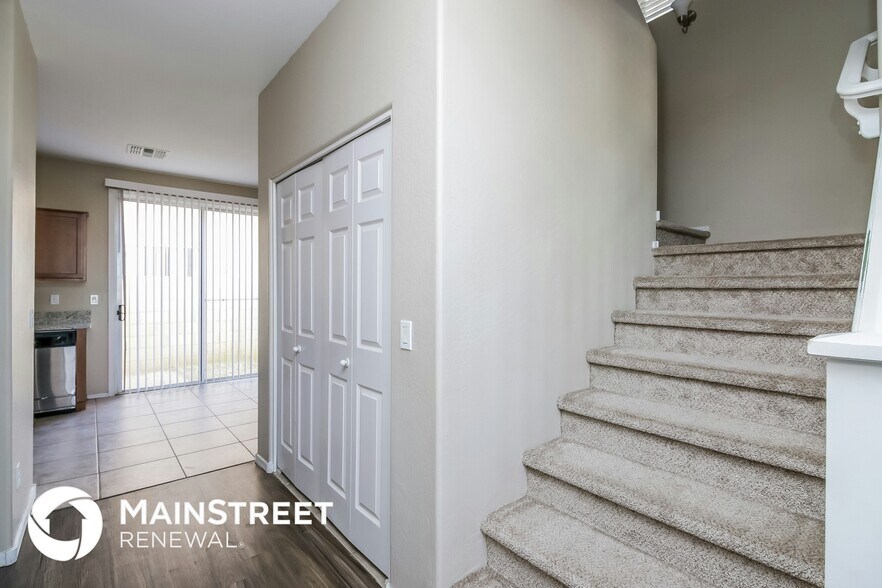 Building Photo - 5317 W Raymond St