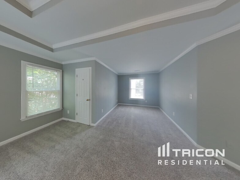 Building Photo - 1315 Bridle Path Dr