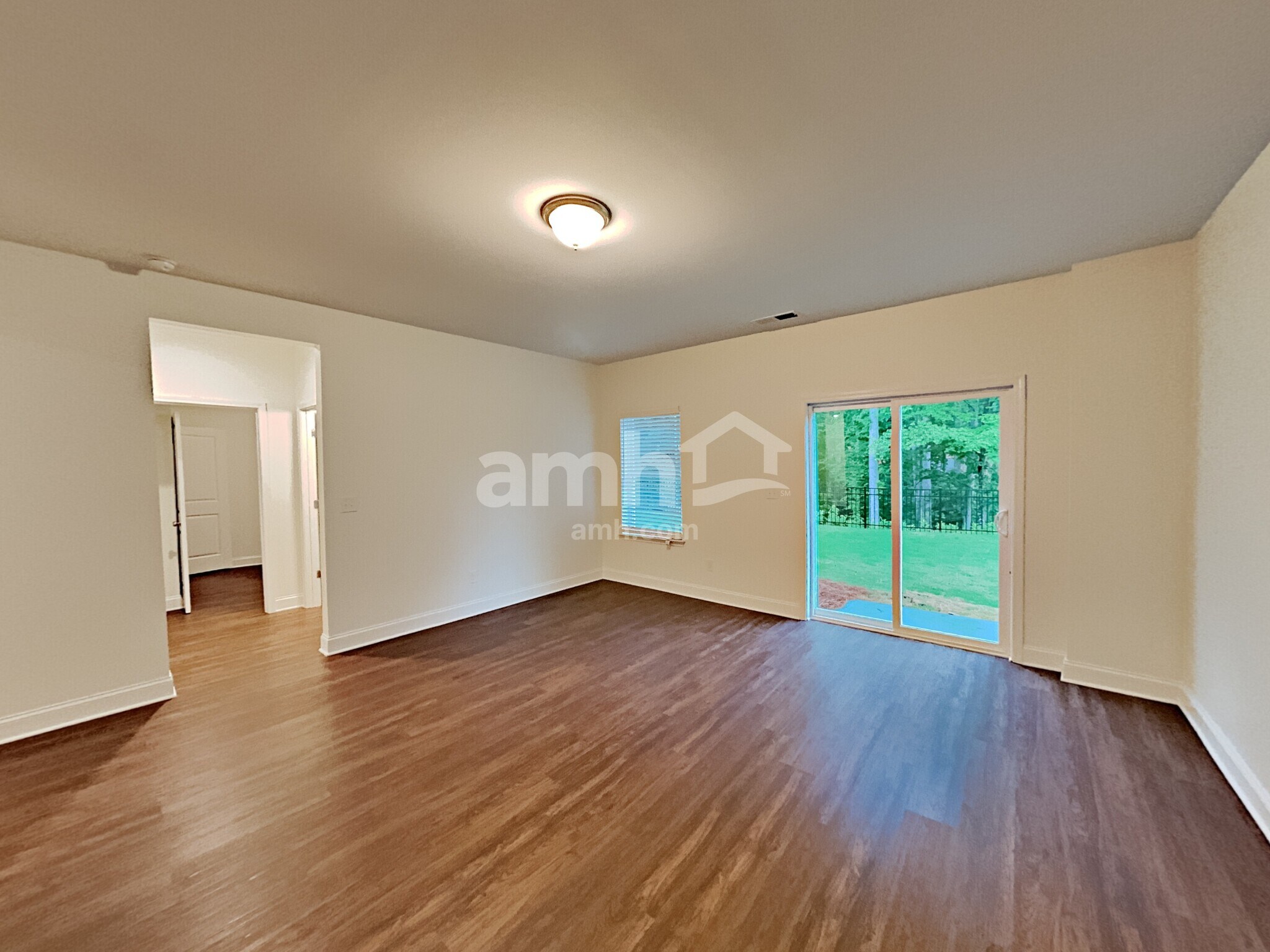 Building Photo - 1920 Brook Enclave Trail