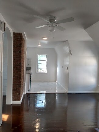 Building Photo - 56 Lenox St