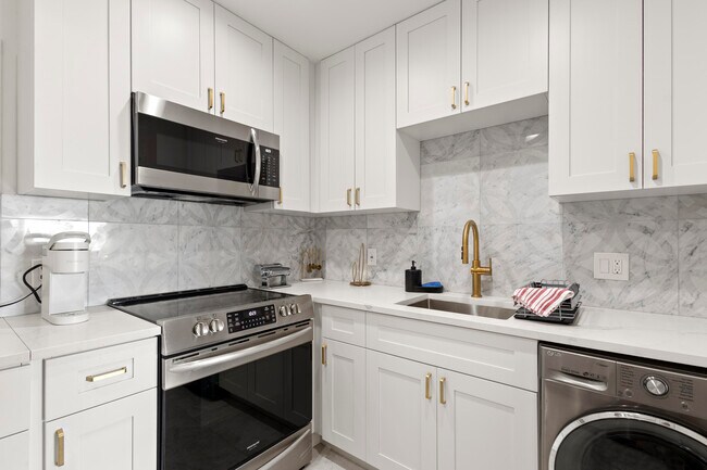 Building Photo - 120 N Ocean Blvd