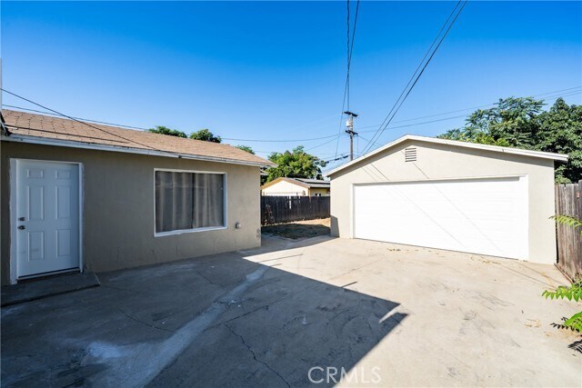 Building Photo - 902 S Hope Ave
