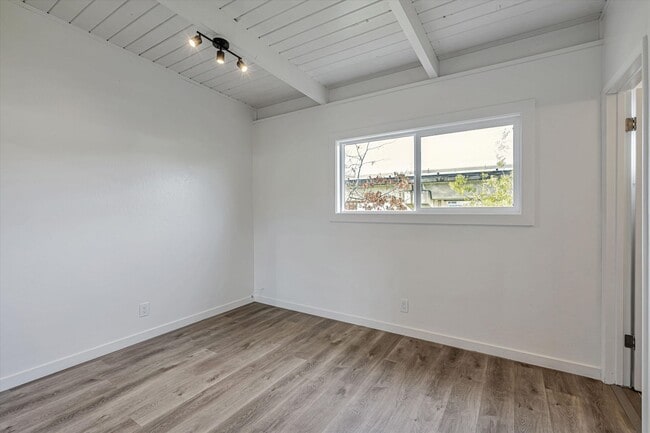 Building Photo - Newly Remodeled 1BD/1BA Near Del Norte BART w/ Parking & Modern Finishes | El Cerrito