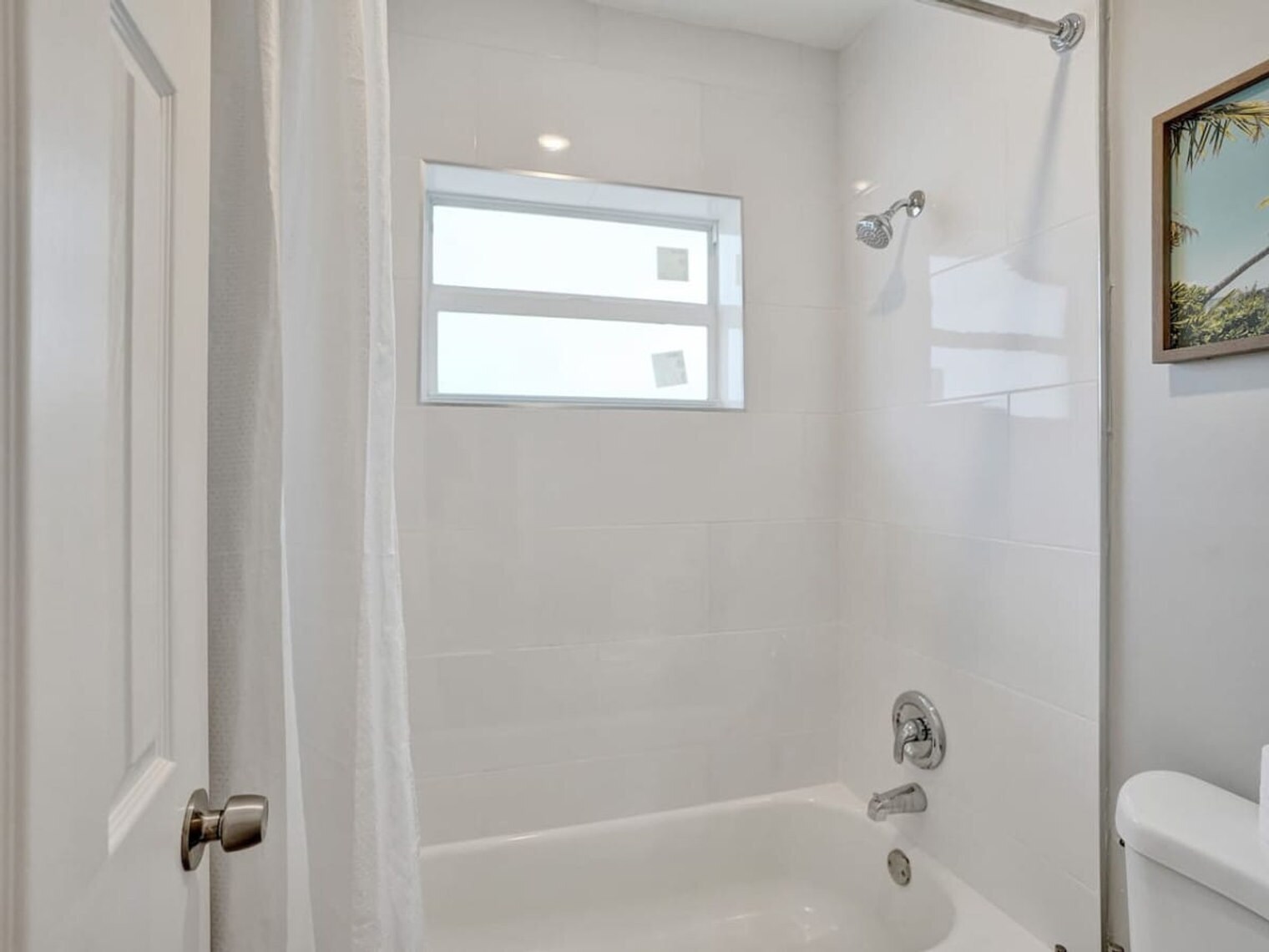 Building Photo - 3204 NE 9th St