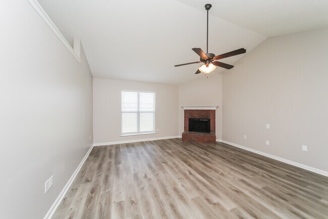 Building Photo - 6476 Farley Dr E