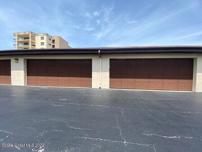 Building Photo - 3170 N Atlantic Ave