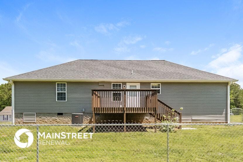 Building Photo - 179 Hidden Meadows Dr