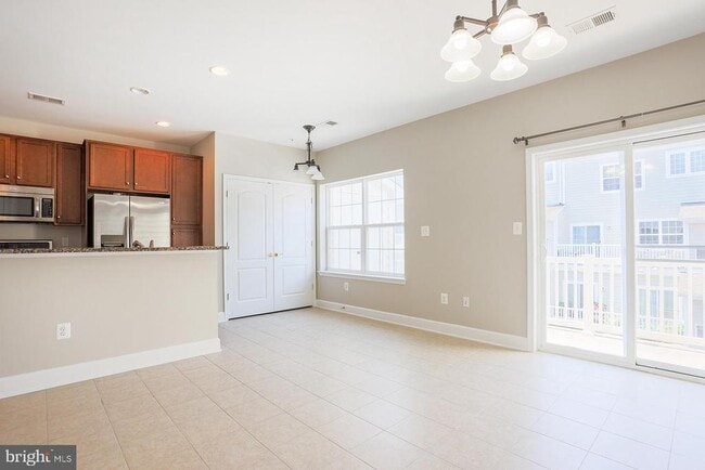 Building Photo - 13538 Waterford Hills Blvd