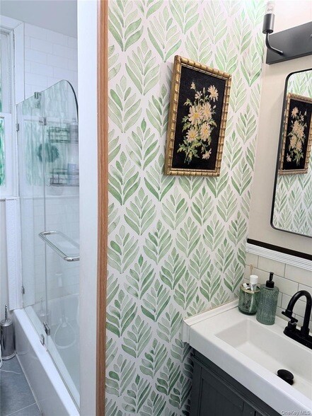 Building Photo - 255 Quincy Ave