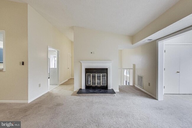 Building Photo - 896 Windbrooke Dr