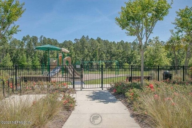 Building Photo - 310 Broomsedge Cir