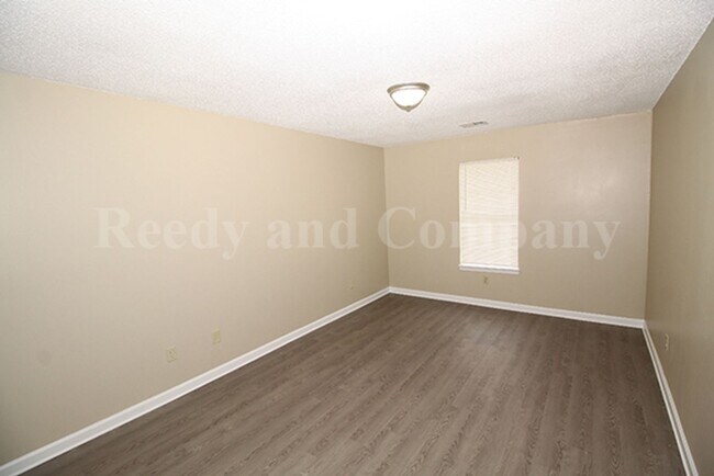 Building Photo - 5009 Nail Rd