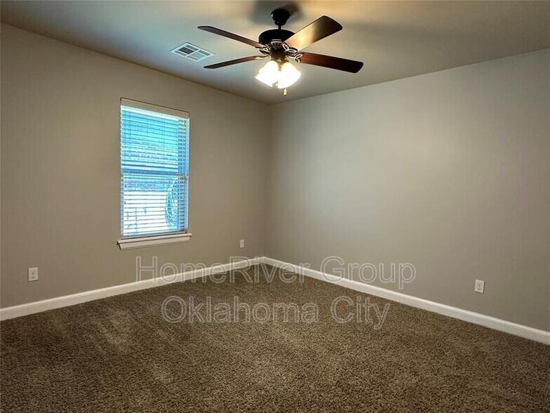 Building Photo - 9209 Misty Ln