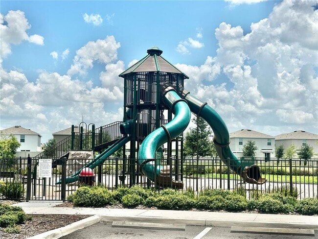 Building Photo - 16758 Carlton Pond St