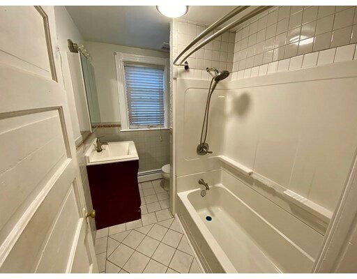 Building Photo - 125 Broadway