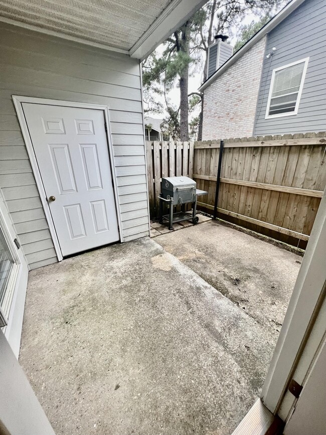 Building Photo - 5145 Nicholson Dr