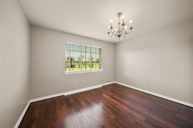 Building Photo - 4910 Canterbury Ln