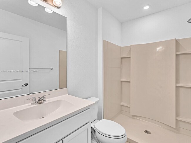 Building Photo - 2033 SW Castinet Ln