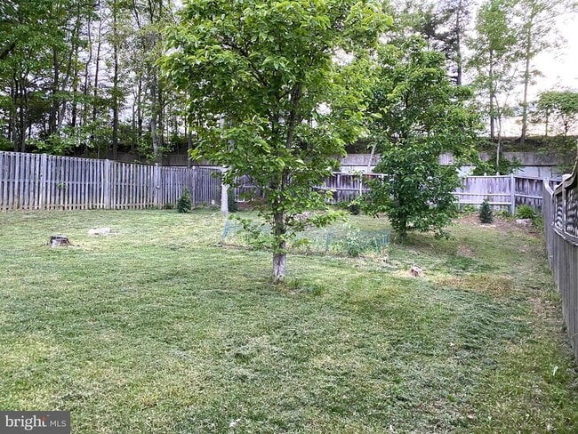 Building Photo - 7684 Green Garland Dr