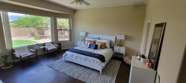 Building Photo - 9649 S San Esteban Dr