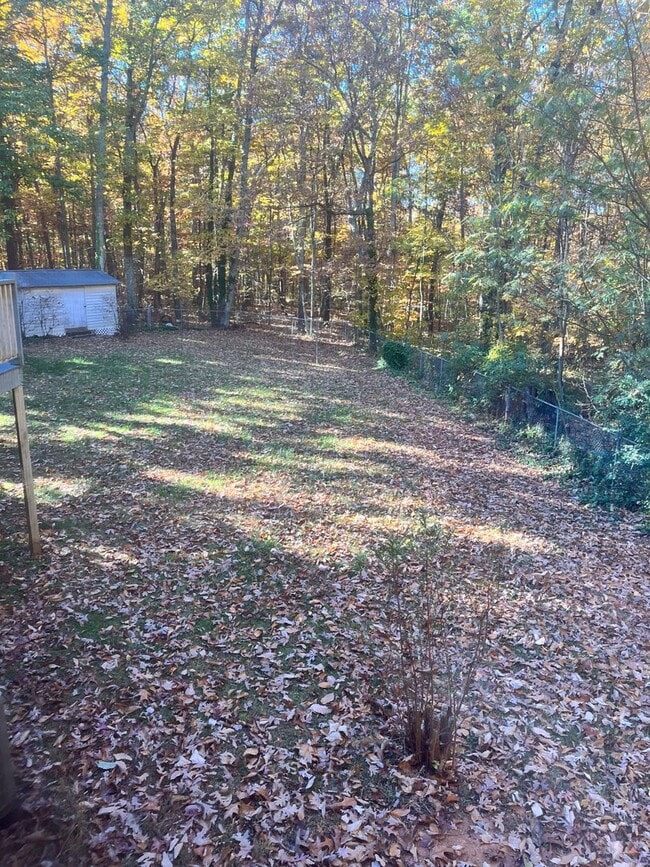 Building Photo - Beautifully secluded home right in the Vil...