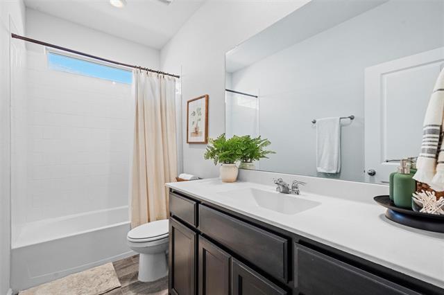 Building Photo - 628 Blacktail Dr
