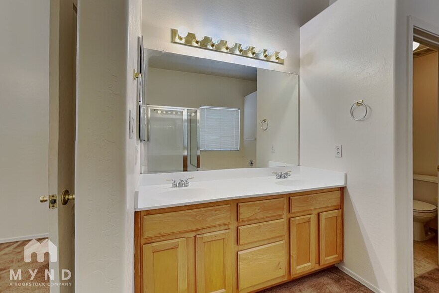 Building Photo - 21627 N 89th Dr