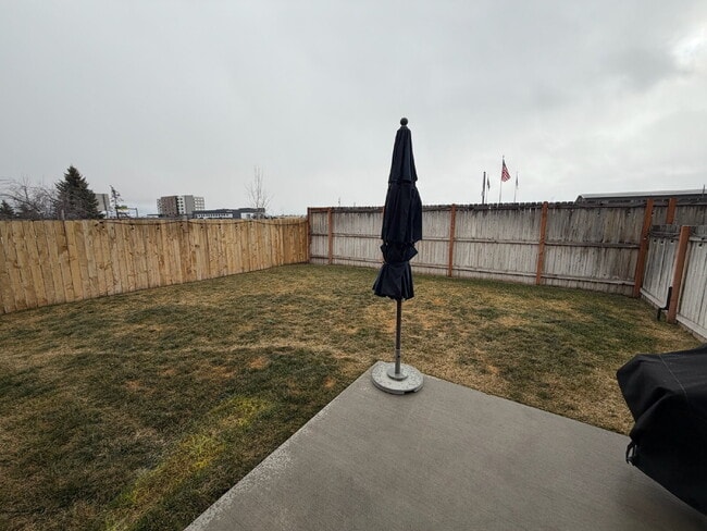 Building Photo - 1125 Idaho St