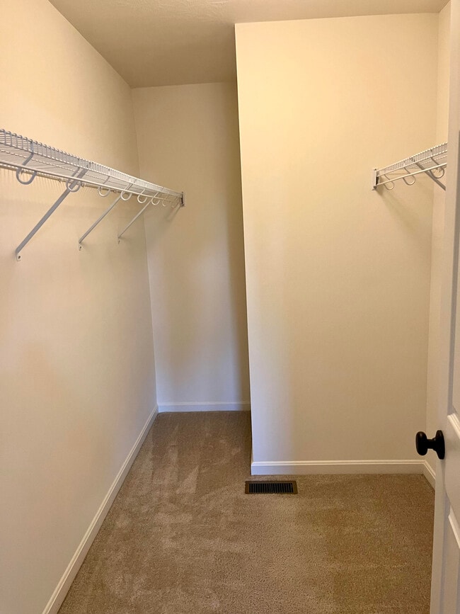master walk-in closet - 4189 Pheasant Ridge Ct
