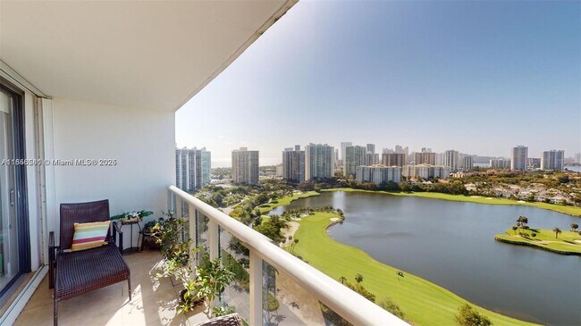 Building Photo - 3625 N Country Club Dr