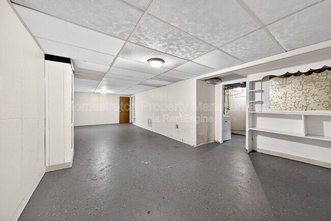 Building Photo - 10409 Renfrew Dr