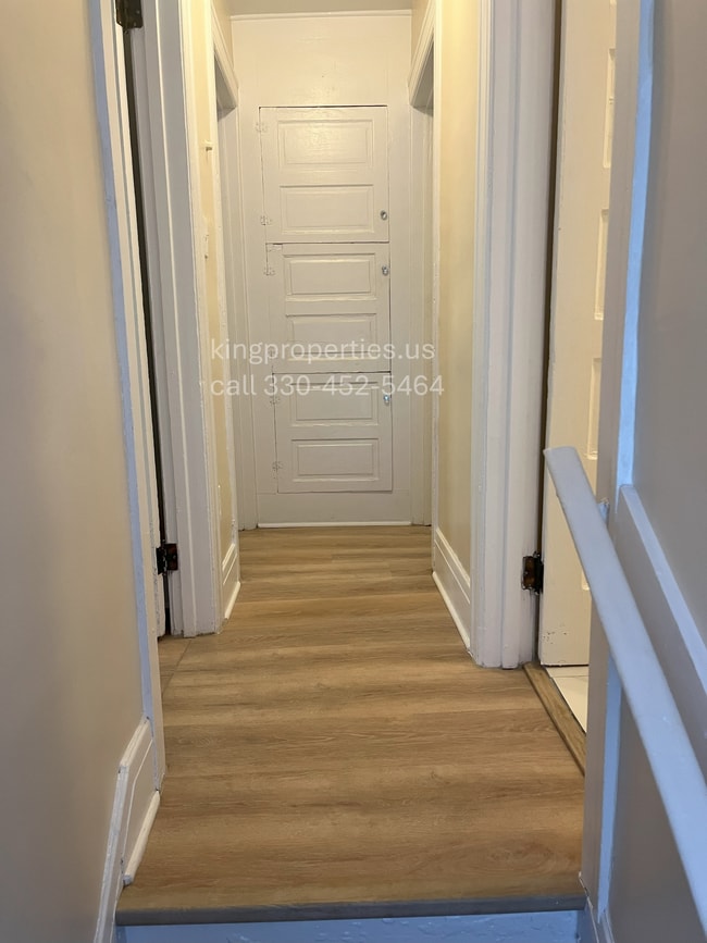 Building Photo - 1720 Grace Ave NE