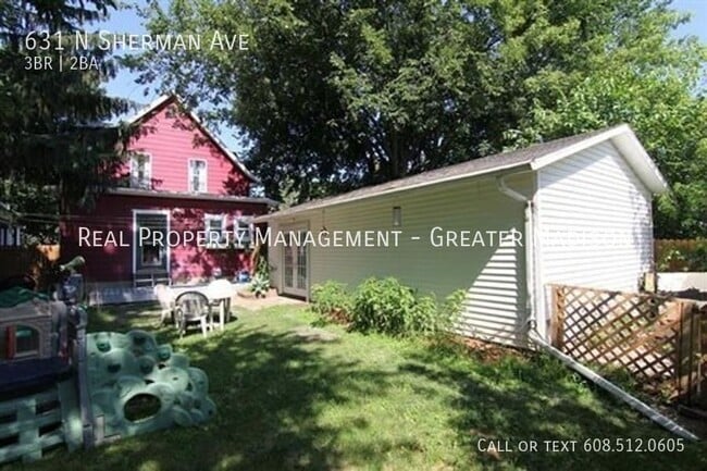 Building Photo - 631 N Sherman Ave