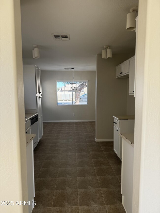 Building Photo - 13310 N 126th Ave