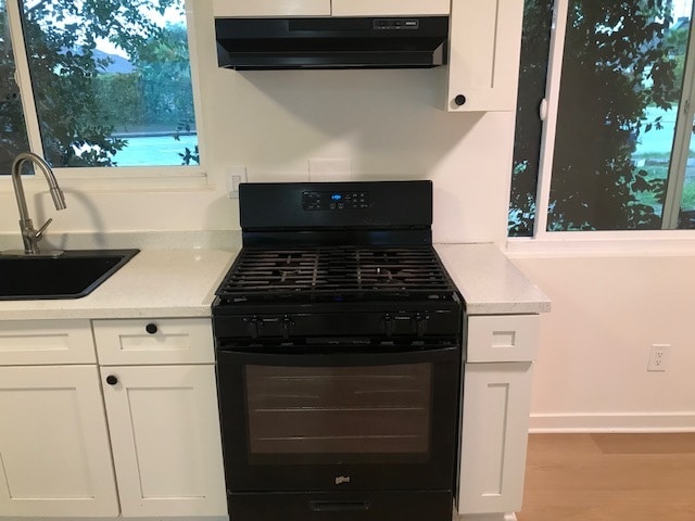 Building Photo - 13408 Glenoaks Blvd