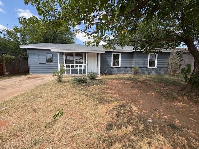 Primary Photo - 5410 Encino Rd