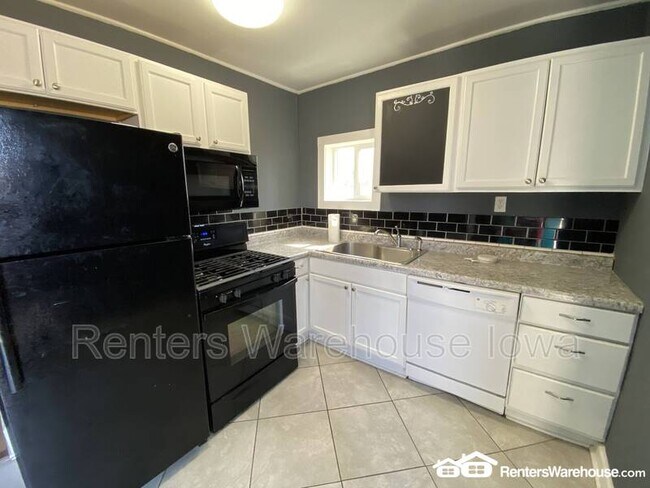 Building Photo - 3916 9th St