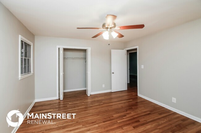 Building Photo - 2630 Barcelona Ct SW