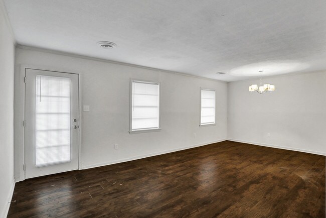 Building Photo - Beautiful Home in Jackson!