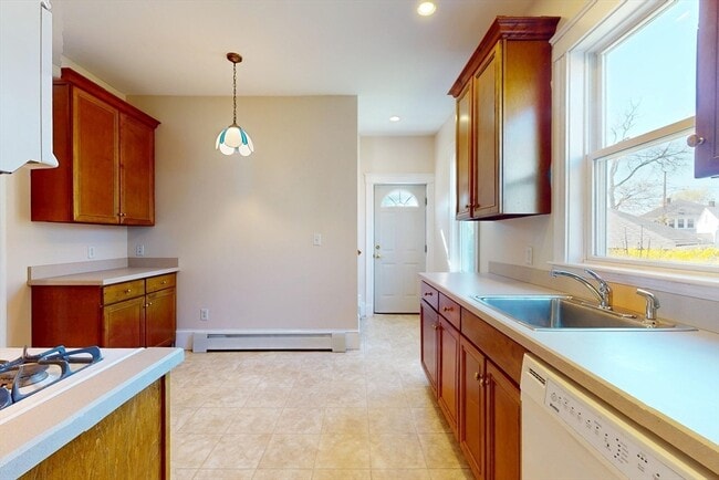 Building Photo - 18 Faneuil Rd