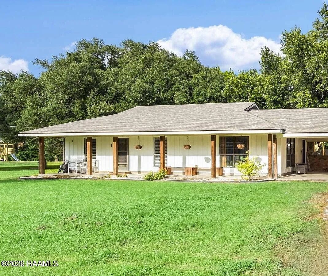 Building Photo - 120 Roxanne Dr