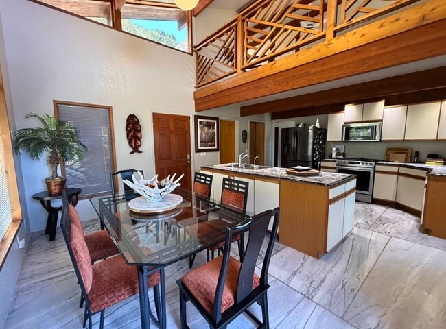 Building Photo - 35 Linda Vista Dr