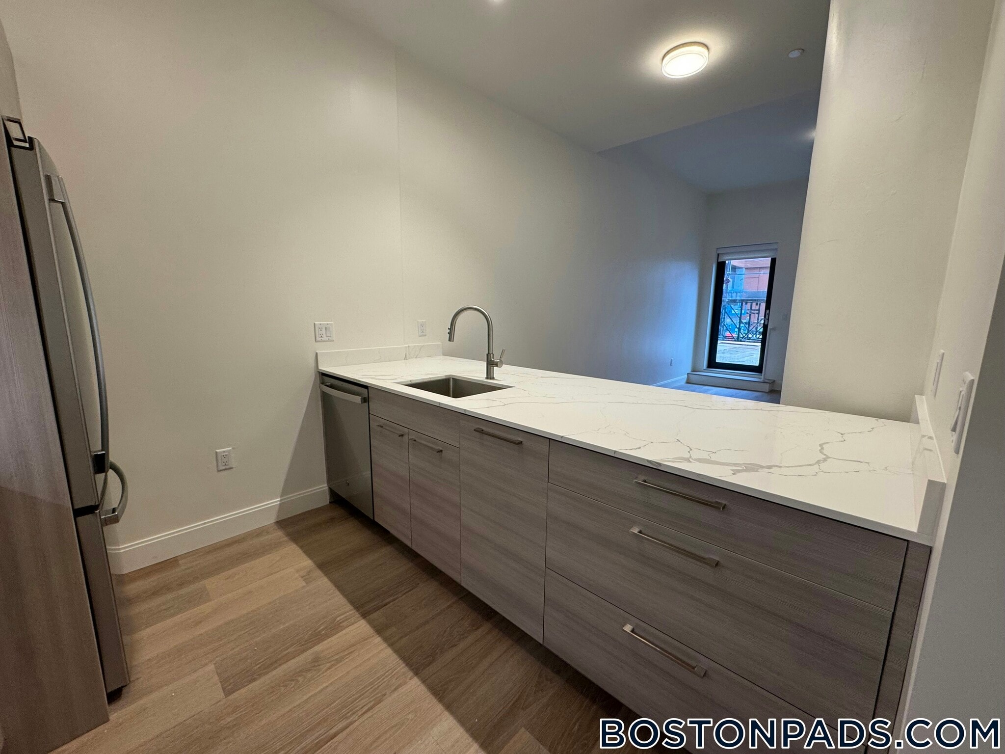 Building Photo - 1079 Commonwealth Ave